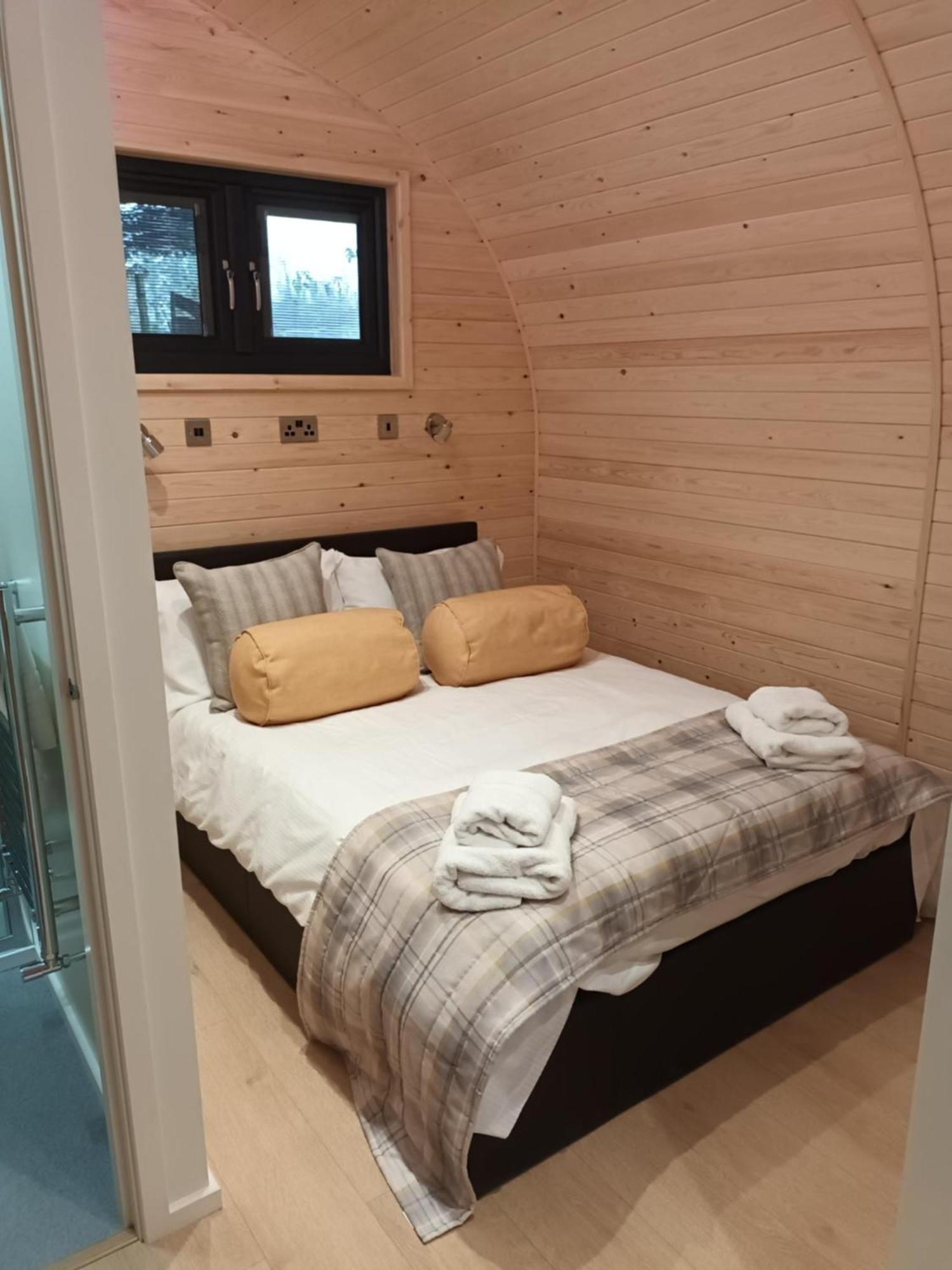 卡迪夫 Pencoed House Estate旅馆 外观 照片